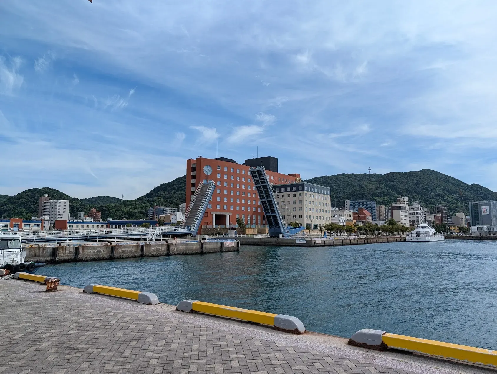 吊橋打開的狀況